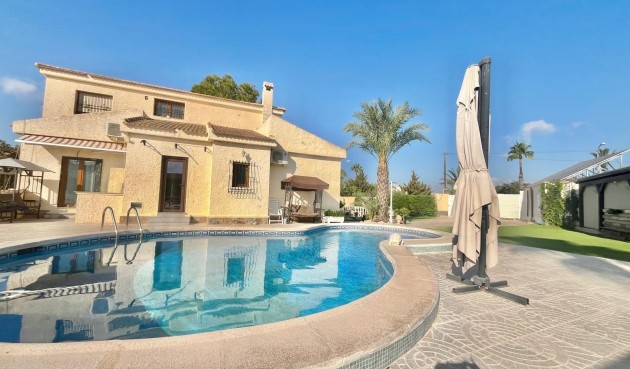 Reventa - Villa -
Torrevieja - San Luis