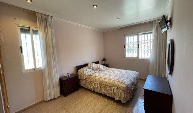 Brukt - Villa -
Crevillent - Inland