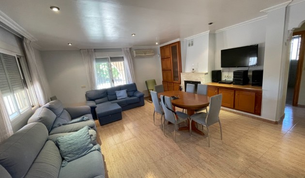 Brukt - Villa -
Crevillent - Inland