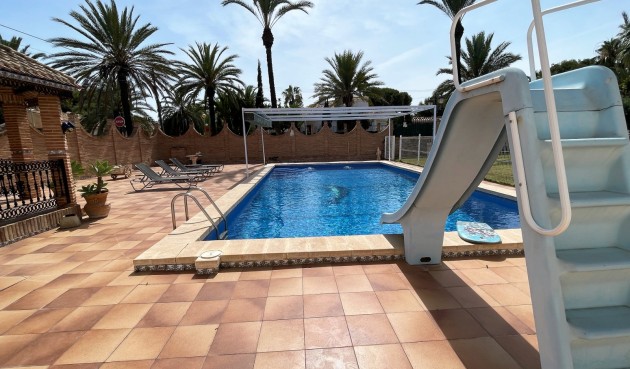 Resale - Villa -
Orihuela Costa - Costa Blanca