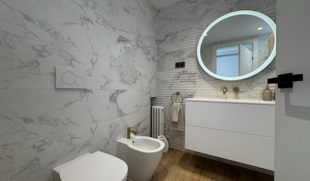 Resale - Villa -
Orihuela Costa - Altos De Campoamor