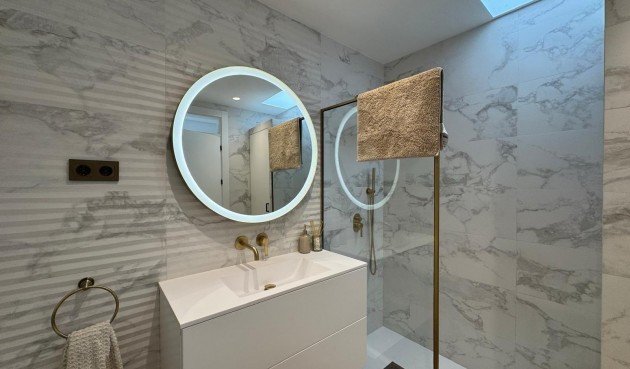 Resale - Villa -
Orihuela Costa - Altos De Campoamor