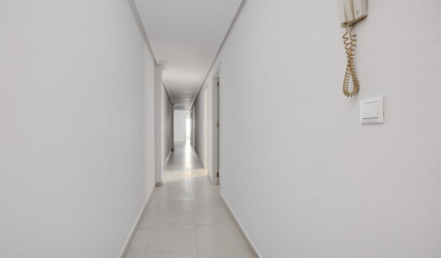 Resale - Apartment -
Torrevieja - Estacion De Autobuses