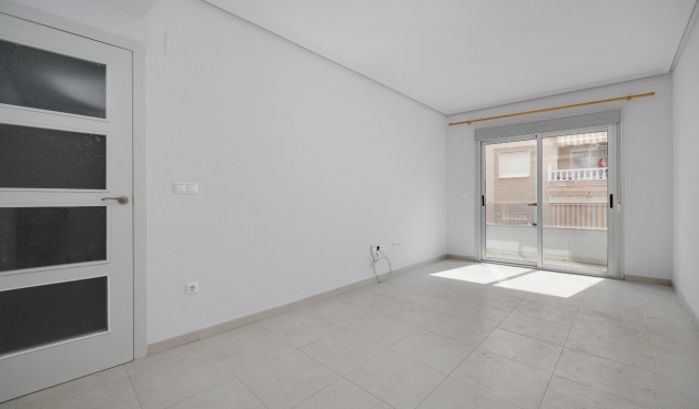 Resale - Apartment -
Torrevieja - Estacion De Autobuses