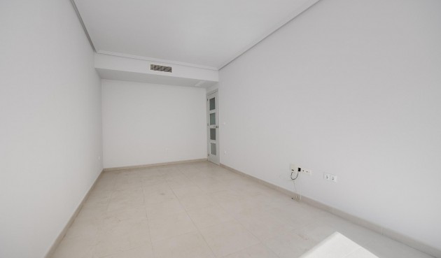 Resale - Apartment -
Torrevieja - Estacion De Autobuses