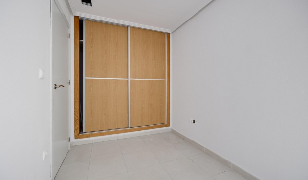 Resale - Apartment -
Torrevieja - Estacion De Autobuses