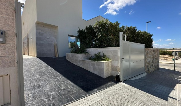 Brukt - Villa -
Benijofar - Costa Blanca
