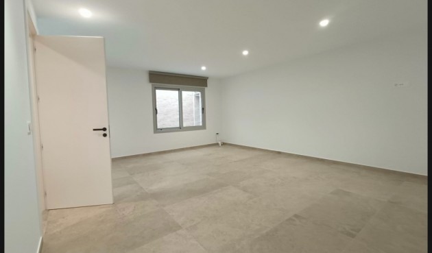 Brukt - Villa -
Benijofar - Costa Blanca