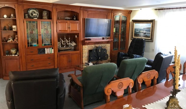 Resale - Villa -
Orihuela Costa - Costa Blanca