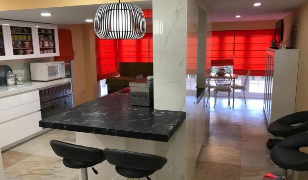 Resale - Villa -
Orihuela Costa - Costa Blanca