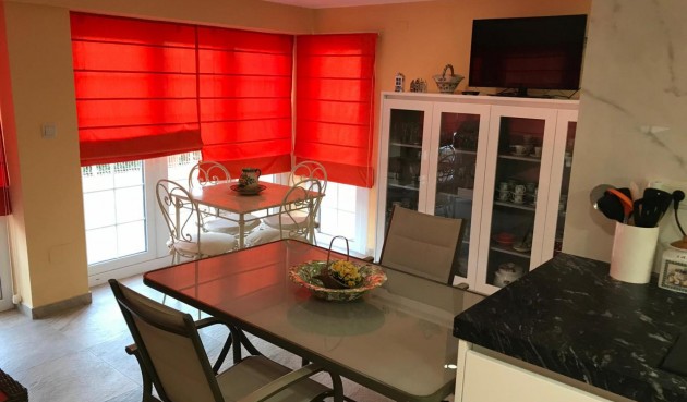 Resale - Villa -
Orihuela Costa - Costa Blanca