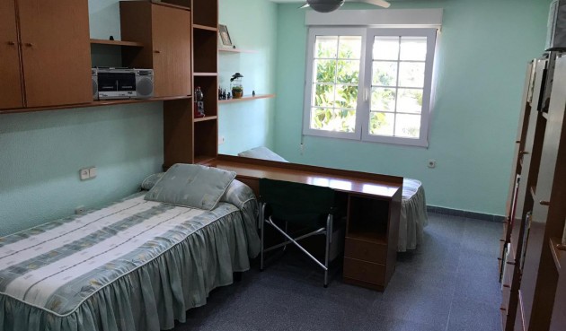 Resale - Villa -
Orihuela Costa - Costa Blanca