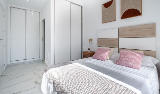 Återförsäljning - Villa -
Torrevieja - Costa Blanca