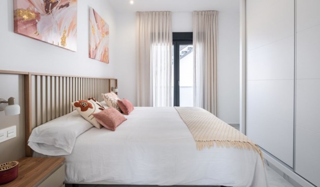 Återförsäljning - Villa -
Torrevieja - Costa Blanca