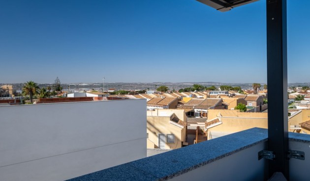 Återförsäljning - Villa -
Torrevieja - Costa Blanca