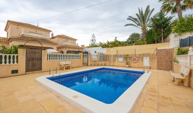 Resale - Villa -
Orihuela Costa - Villamartín-las Filipinas