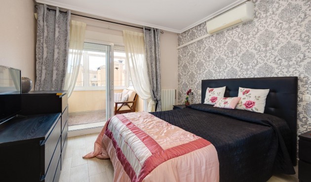 Resale - Villa -
Orihuela Costa - Villamartín-las Filipinas