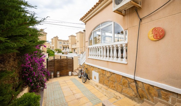 Resale - Villa -
Orihuela Costa - Villamartín-las Filipinas