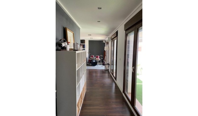 Brukt - Villa -
Torrevieja - Centro - Muelle Pesquero