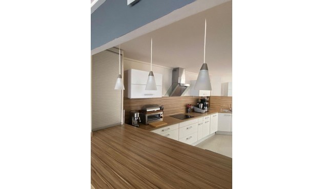 Brukt - Villa -
Torrevieja - Centro - Muelle Pesquero