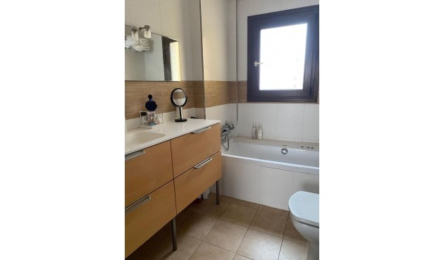 Brukt - Villa -
Torrevieja - Centro - Muelle Pesquero