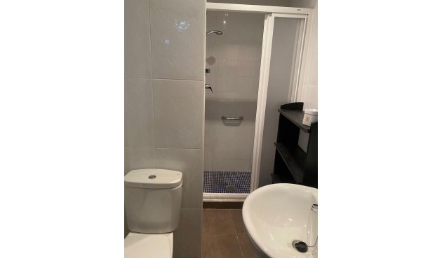 Brukt - Villa -
Torrevieja - Centro - Muelle Pesquero