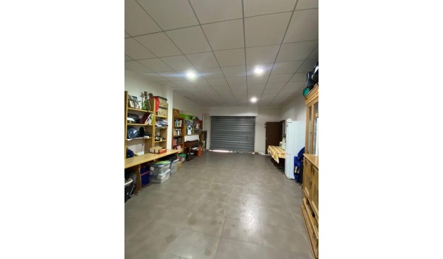 Brukt - Villa -
Torrevieja - Centro - Muelle Pesquero