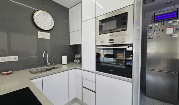 Brukt - Villa -
Villamartin - Costa Blanca