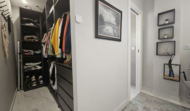 Brukt - Villa -
Villamartin - Costa Blanca