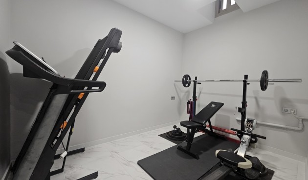 Brukt - Villa -
Villamartin - Costa Blanca