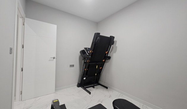 Brukt - Villa -
Villamartin - Costa Blanca