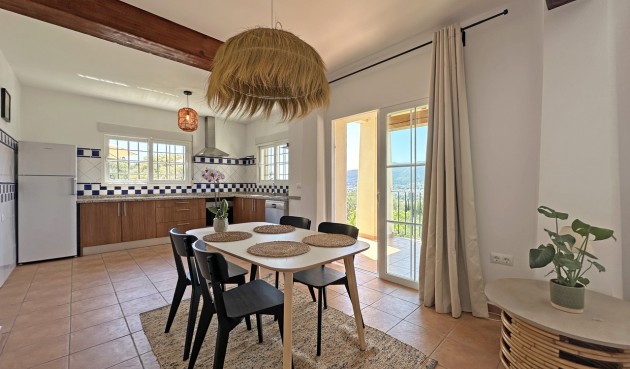 Återförsäljning - Villa -
Jalón - Inland