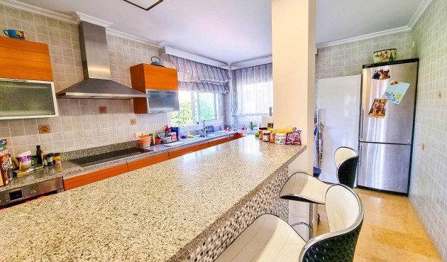 Resale - Villa -
Torrevieja - Torre La Mata