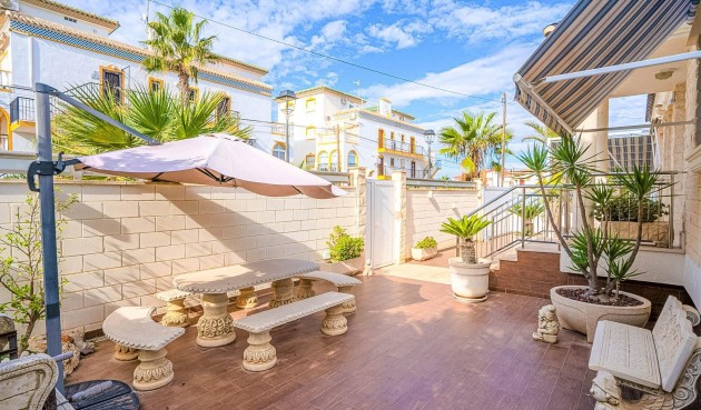 Resale - Villa -
Torrevieja - Torre La Mata