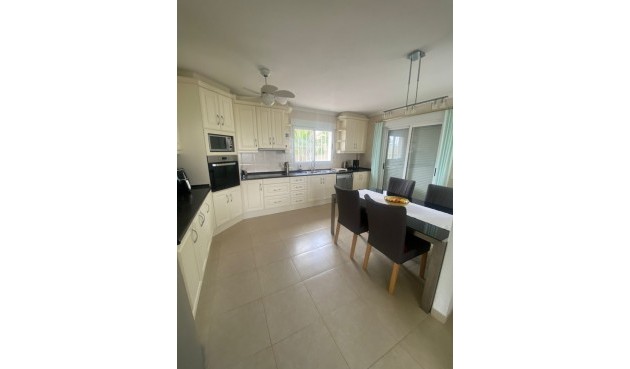 Resale - Villa -
Algorfa - Inland