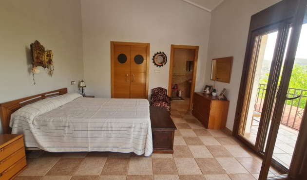 Brukt - Villa -
Petrer - Inland