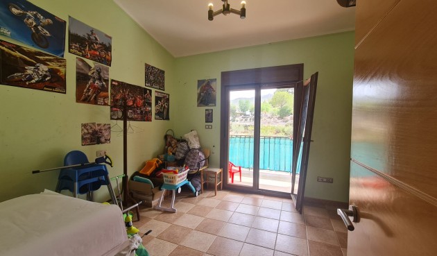 Brukt - Villa -
Petrer - Inland