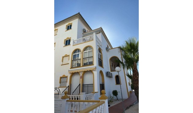 Återförsäljning - Bungalow -
Torrevieja - Cañada Del Molino