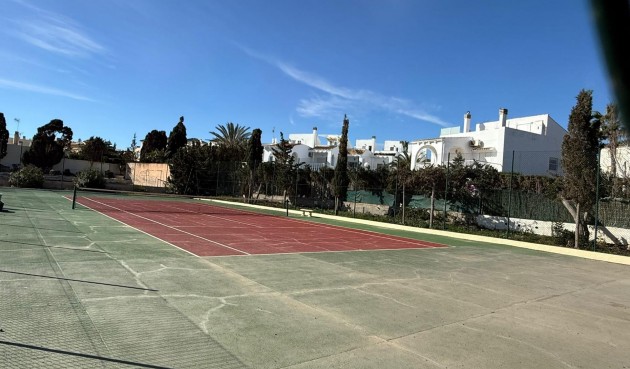 Återförsäljning - Bungalow -
Torrevieja - Cañada Del Molino