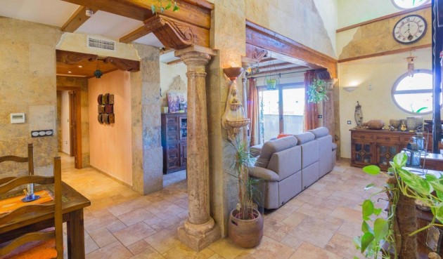 Brukt - Villa -
Redován - Comunidad Valenciana