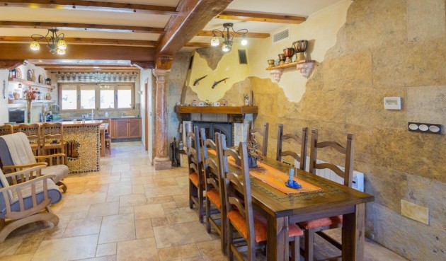 Brukt - Villa -
Redován - Comunidad Valenciana