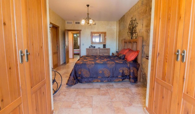 Brukt - Villa -
Redován - Comunidad Valenciana