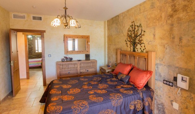 Brukt - Villa -
Redován - Comunidad Valenciana