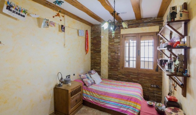 Brukt - Villa -
Redován - Comunidad Valenciana