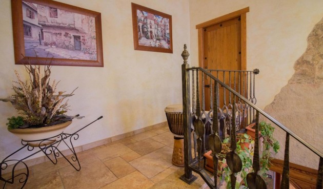 Brukt - Villa -
Redován - Comunidad Valenciana