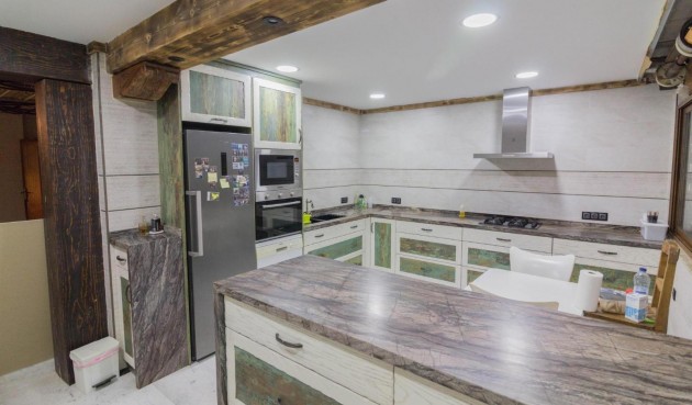 Brukt - Villa -
Redován - Comunidad Valenciana