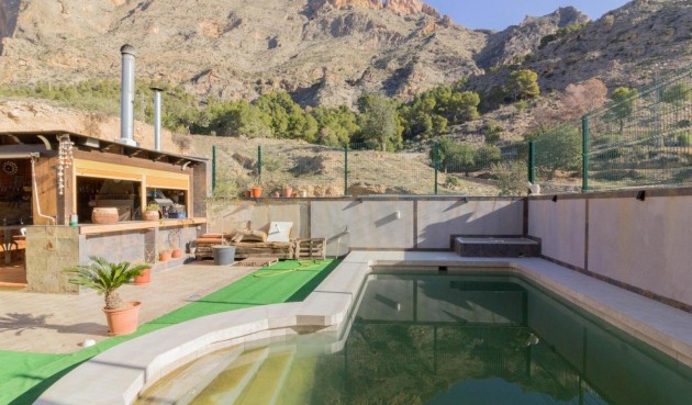 Brukt - Villa -
Redován - Comunidad Valenciana