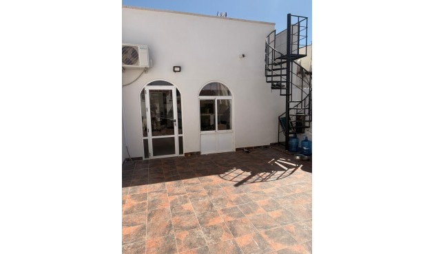 Resale - Bungalow -
Torrevieja - La Siesta - El Salado - Torreta