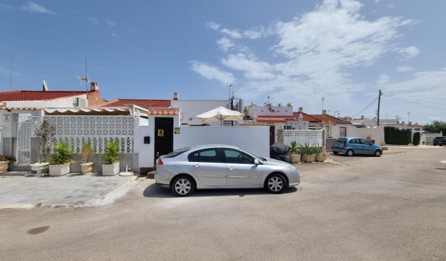 Resale - Bungalow -
Torrevieja - La Siesta - El Salado - Torreta