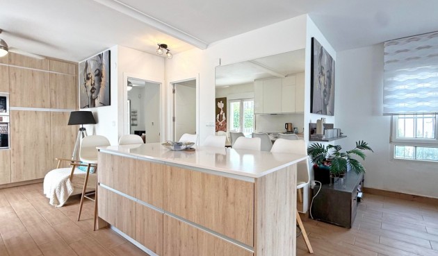 Återförsäljning - Villa -
Orihuela Costa - Costa Blanca